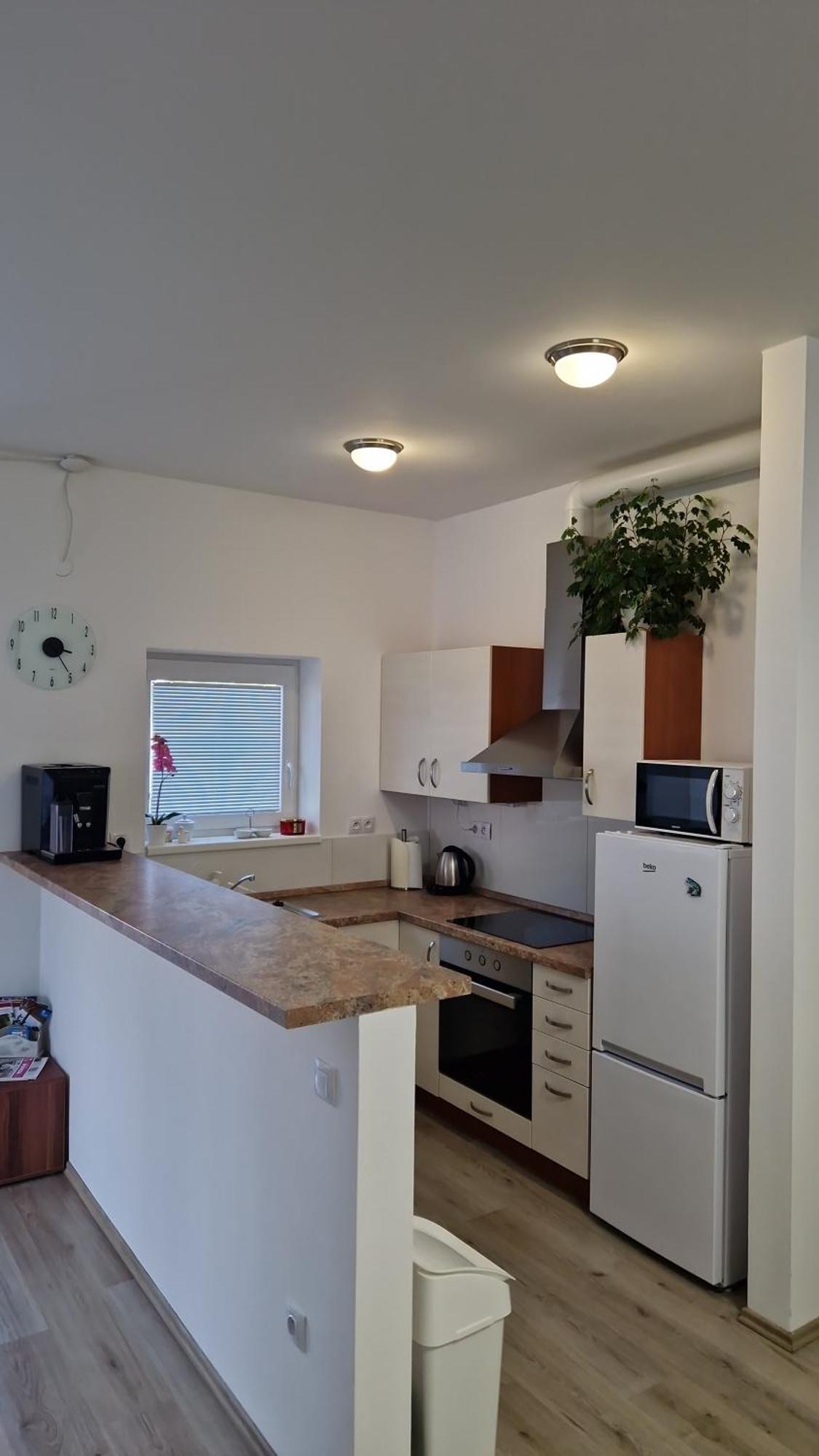 10 Apartment